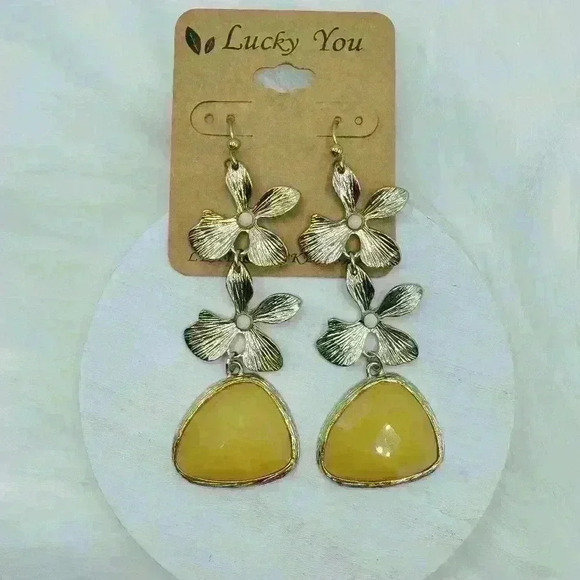 Flower Statement Earrings - Picture 1 of 3